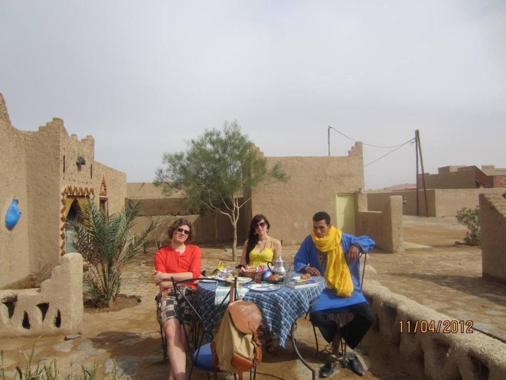 Riad Les Flamants Roses Merzouga Exterior photo