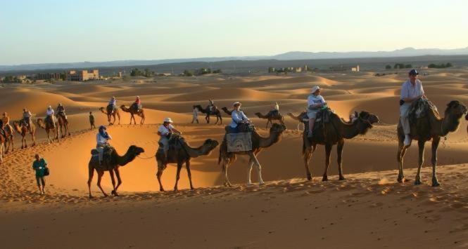 Riad Les Flamants Roses Merzouga Exterior photo